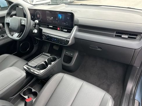Used 2025 Hyundai Ioniq 5 Limited AWD/4WD image 11