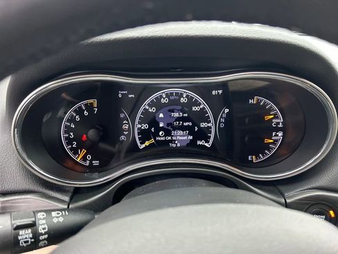 Used 2021 Jeep Grand Cherokee Limited w/ Trailer Tow Group IV image 17