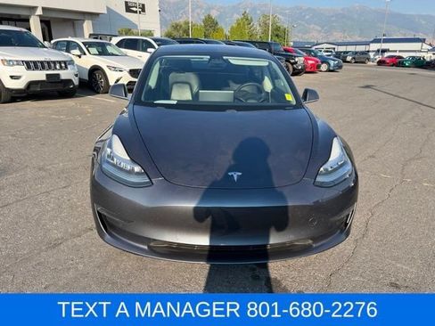 Used 2020 Tesla Model 3 Standard Range RWD image 10