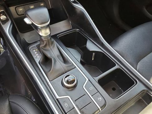 Used 2022 Kia Sorento S w/ Panoramic Sunroof Package FWD image 23