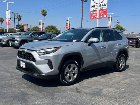 Used 2025 Toyota RAV4 XLE FWD image 2
