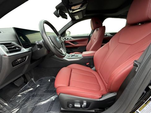 Used 2023 BMW i4 eDrive35 RWD image 9