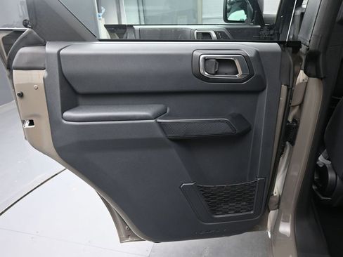 New 2025 Ford Bronco 4-Door image 8