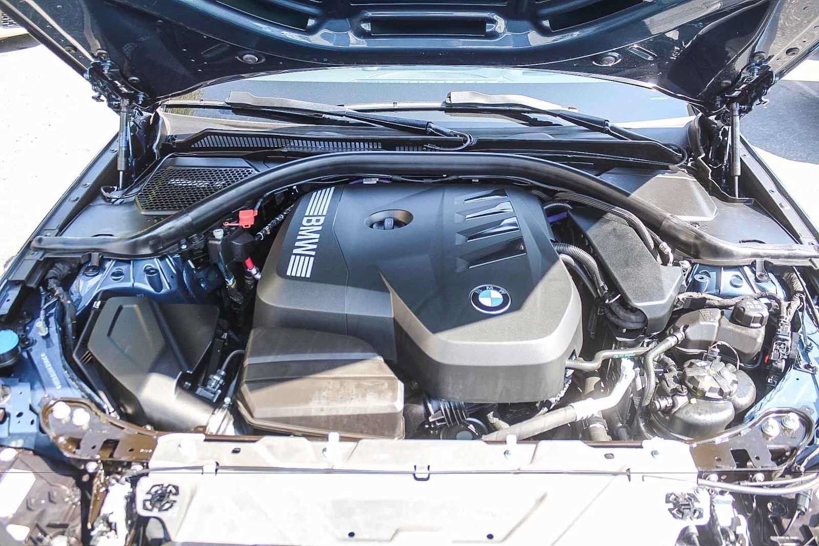 Used 2026 BMW 330i Sedan w/ Premium Package RWD image 30