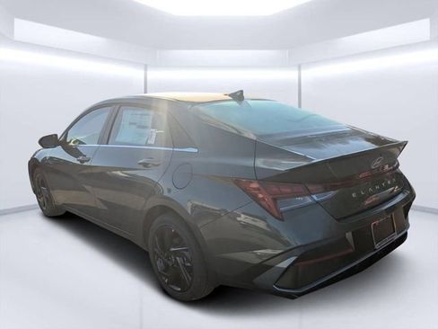 New 2026 Hyundai Elantra SEL Sport Premium FWD image 5