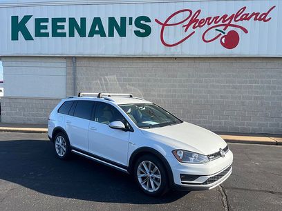 Used 2017 Volkswagen Golf Alltrack S