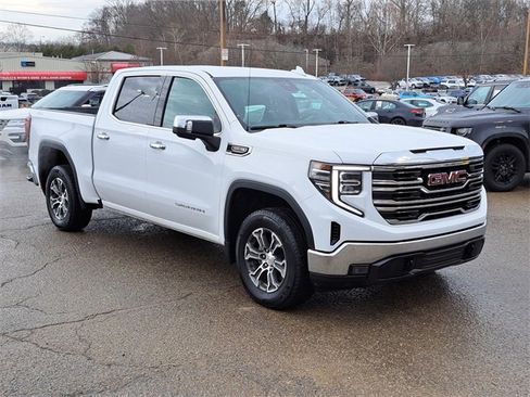 Used 2025 GMC Sierra 1500 SLT image 7