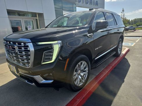 Used 2025 GMC Yukon Denali AWD/4WD image 8