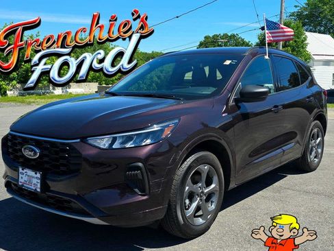 Used 2023 Ford Escape ST-Line w/ Tech Pack #1 AWD/4WD image 1