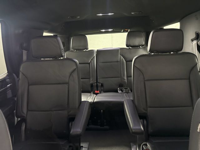 Used 2024 GMC Yukon Denali AWD/4WD image 38