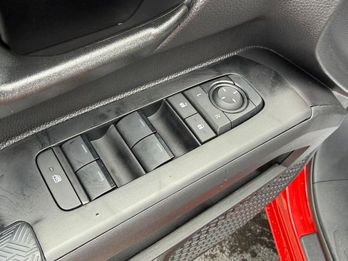 Certified 2026 Toyota Tacoma SR5 AWD/4WD image 16