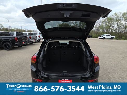 New 2026 Buick Encore GX Preferred w/ Comfort Package FWD image 32