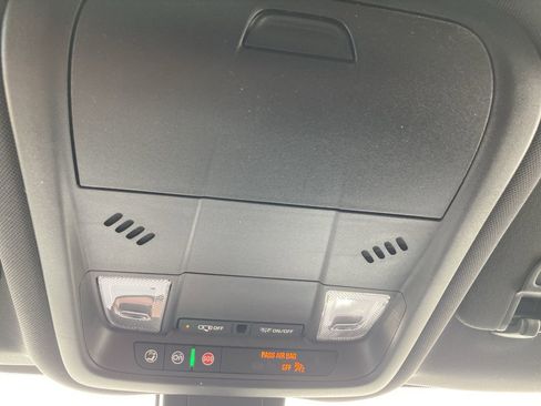 Used 2024 Chevrolet Equinox RS AWD/4WD image 35