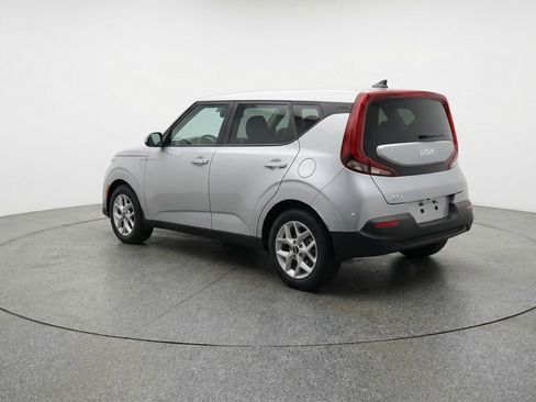 Used 2025 Kia Soul LX w/ LX Technology Package FWD image 6