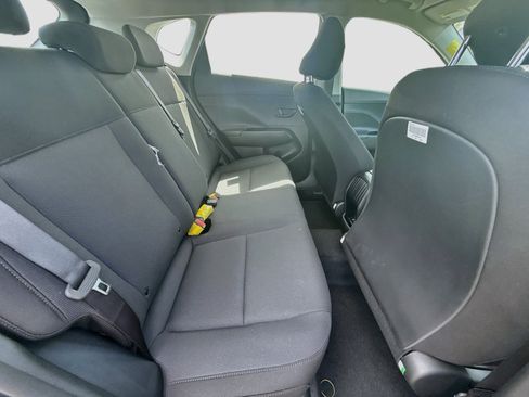New 2027 Hyundai Kona SE FWD image 19