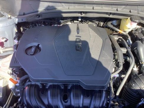 New 2026 Hyundai Tucson Limited image 16