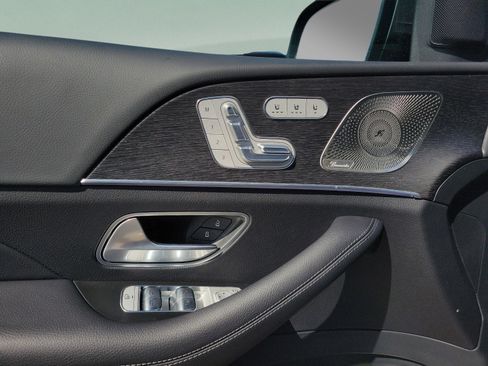 Certified 2026 Mercedes-Benz GLS 450 4MATIC image 18