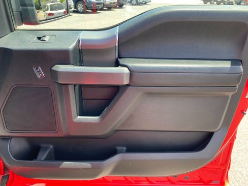 Used 2016 Ford F150 XLT w/ Equipment Group 302A Luxury AWD/4WD image 33