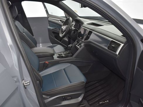 Used 2021 Volkswagen Atlas Cross Sport SEL AWD/4WD image 23