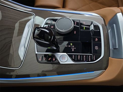 Used 2023 BMW X5 xDrive45e w/ M Sport Package image 27