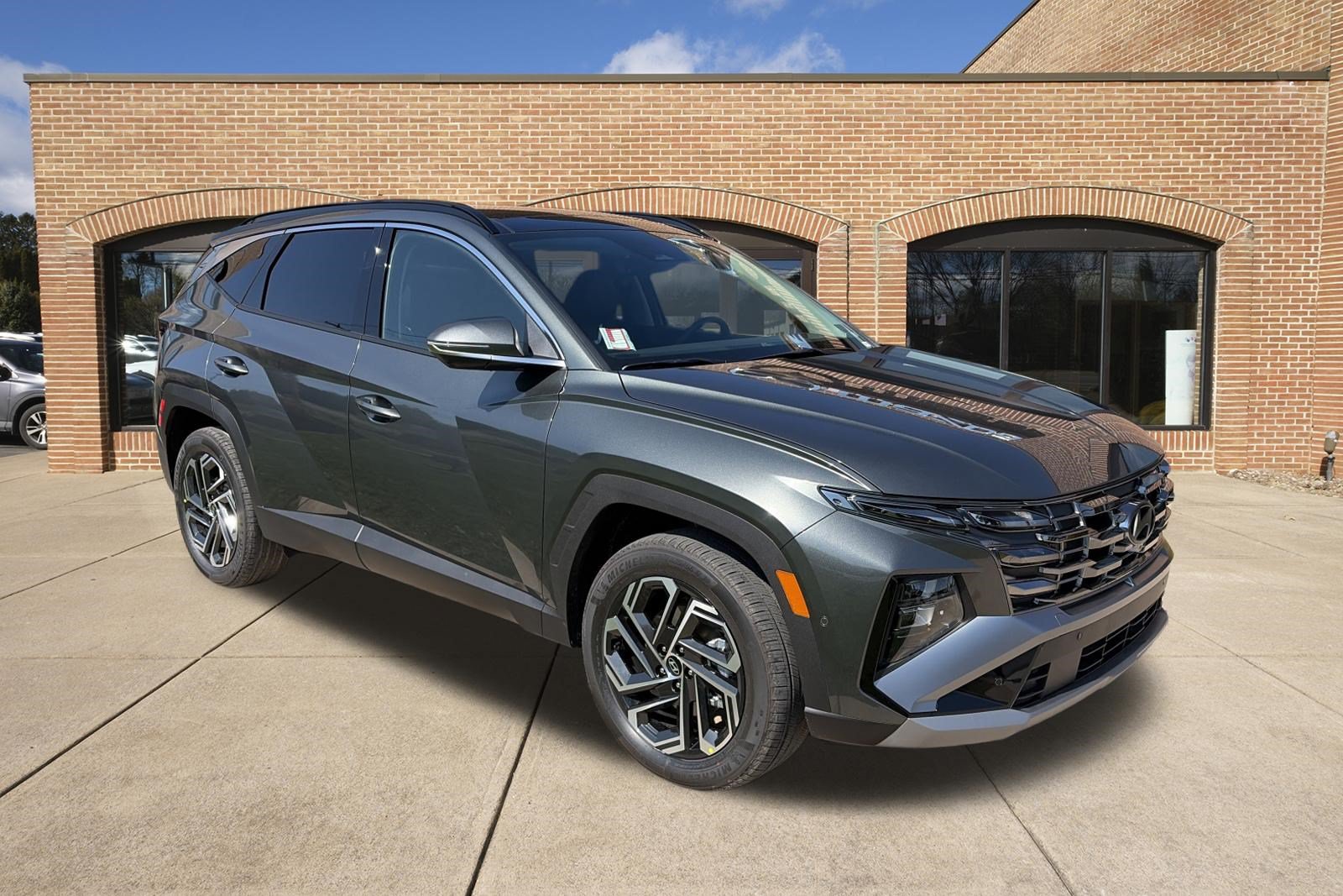 New 2026 Hyundai Tucson Limited AWD/4WD image 1