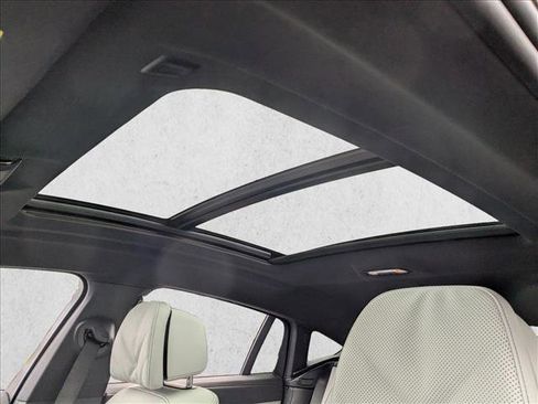 New 2026 BMW X6 xDrive40i w/ Climate Comfort Package image 17