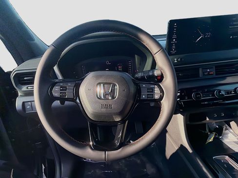 New 2026 Honda Pilot Sport image 10