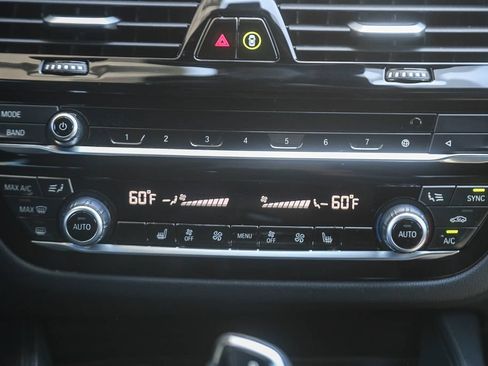 Used 2023 BMW 540i w/ M Sport Package RWD image 10
