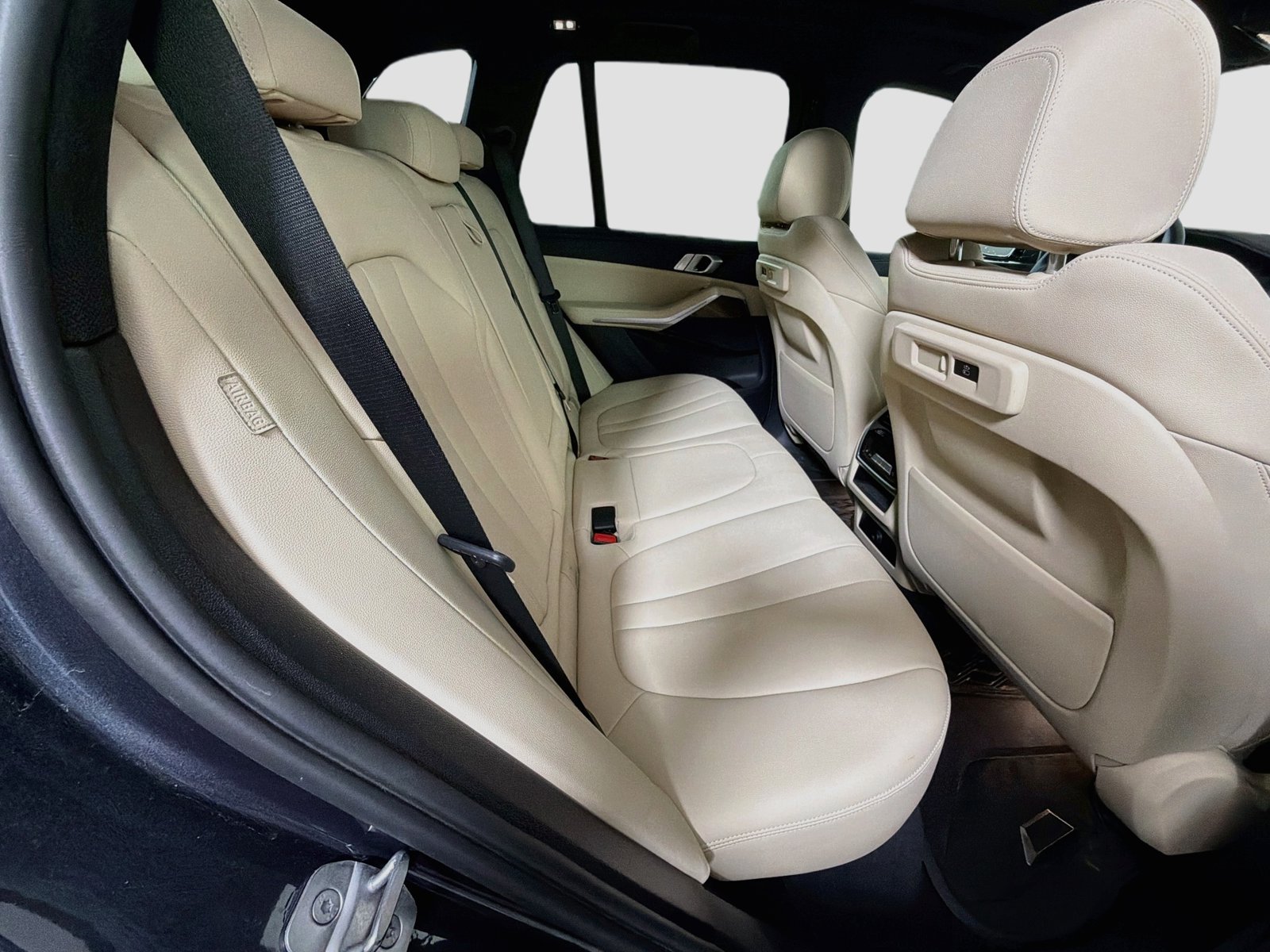 Used 2022 BMW X5 xDrive40i w/ Premium Package AWD/4WD image 30