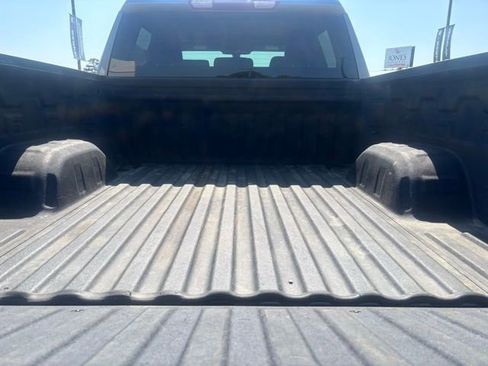 Used 2022 Chevrolet Silverado 1500 LT Trail Boss image 9