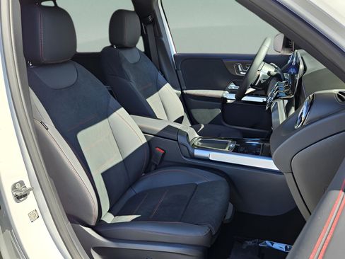 New 2026 Mercedes-Benz GLB 250 image 14