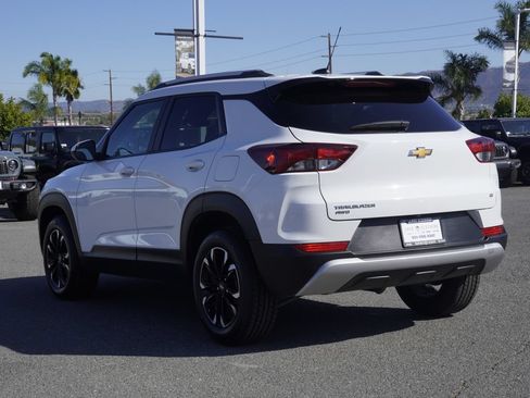 Used 2023 Chevrolet TrailBlazer LT AWD/4WD image 6