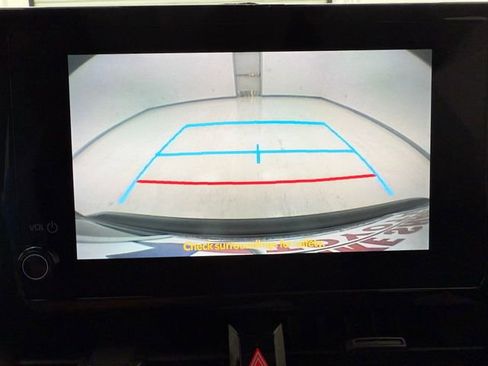 Used 2025 Toyota Corolla LE image 20