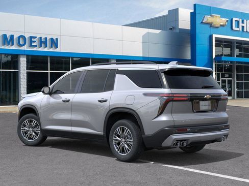 New 2026 Chevrolet Traverse LT w/ Driver Confidence Package image 3