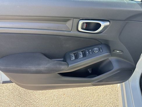 Used 2023 Honda Civic Sport image 17