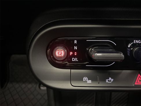 Certified 2025 MINI Cooper S image 26