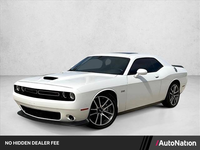 Used 2023 Dodge Challenger R/T RWD image 1