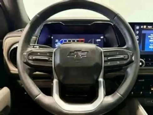 Used 2023 Chevrolet Colorado ZR2 w/ ZR2 Convenience Package III image 48