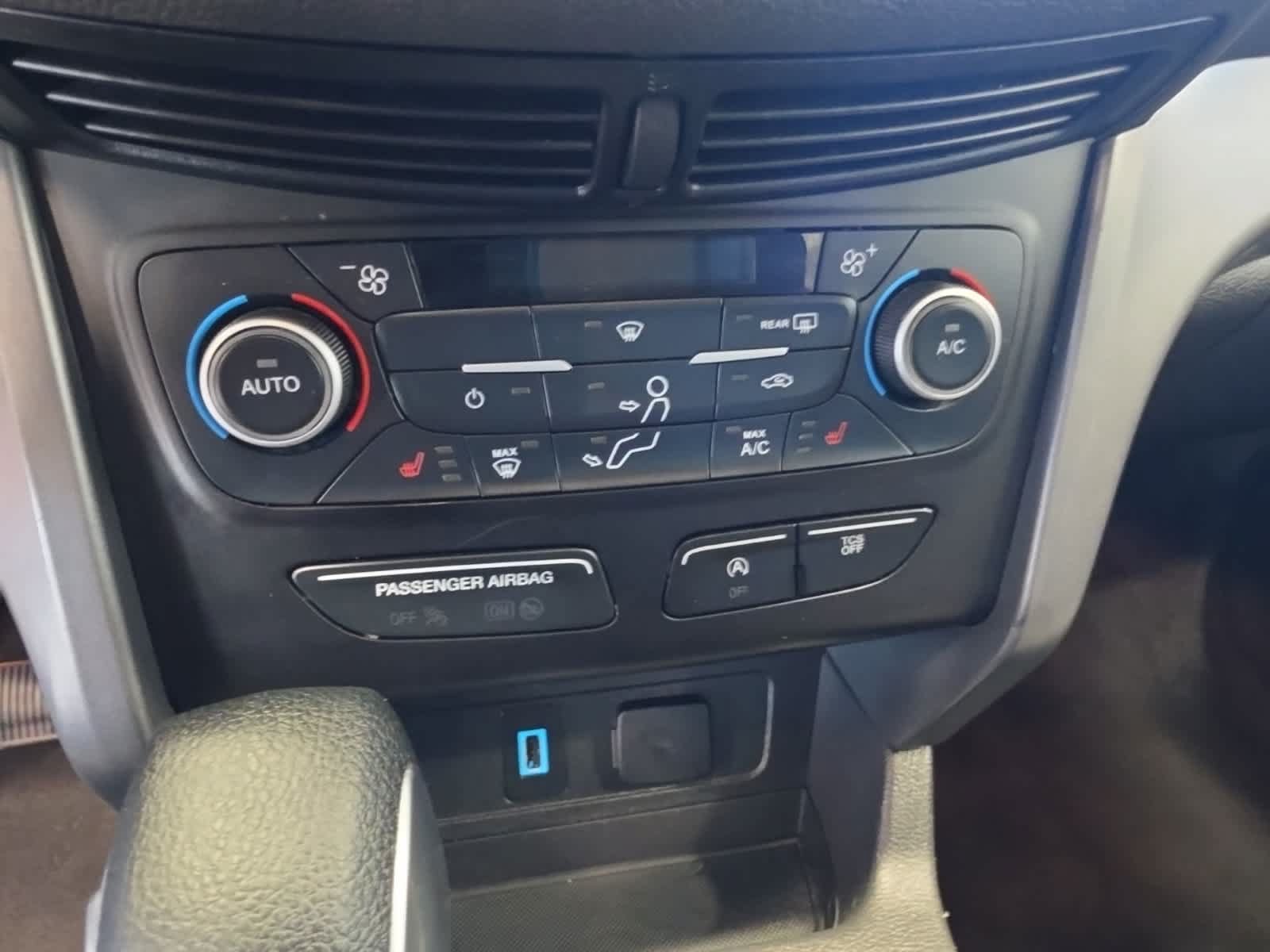 Used 2018 Ford Escape SE w/ SE Sync 3 Package FWD image 23