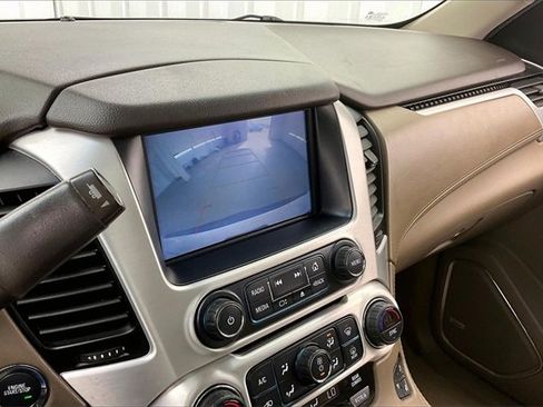 Used 2019 GMC Yukon XL SLT w/ Open Road Package image 28
