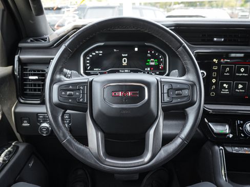 Used 2023 GMC Sierra 1500 AT4 w/ AT4 Premium Package AWD/4WD image 18
