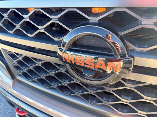 Used 2021 Nissan Titan PRO-4X w/ Pro-4x Convenience Package AWD/4WD image 12