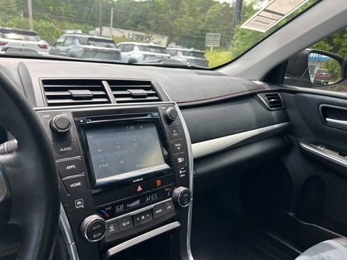 Used 2017 Toyota Camry XSE FWD image 27