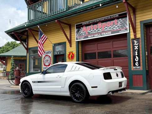 Used 2007 Ford Mustang GT RWD image 10