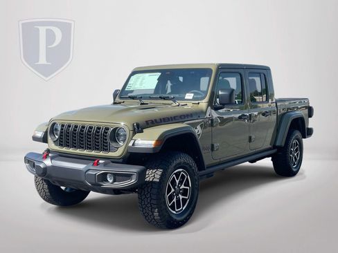 New 2026 Jeep Gladiator Rubicon w/ Steel Power Dome Hood Package AWD/4WD image 4