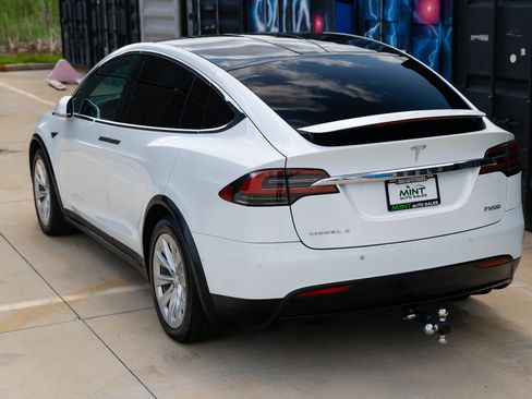 Used 2018 Tesla Model X P100D AWD/4WD image 11