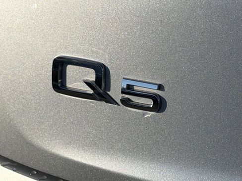 Used 2023 Audi Q5 2.0T Premium w/ Convenience Package image 24