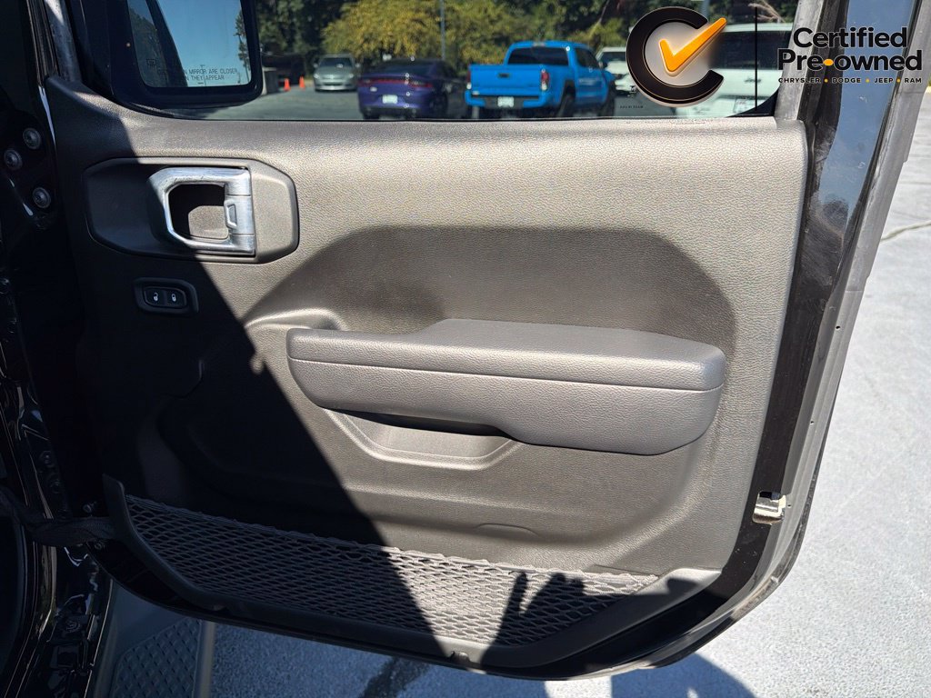 Certified 2023 Jeep Gladiator Sport AWD/4WD image 29