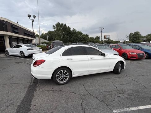 Used 2017 Mercedes-Benz C 300 4MATIC Sedan image 9