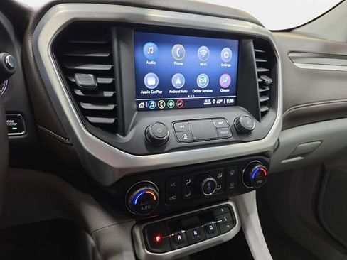 Used 2020 GMC Acadia SLT FWD image 19